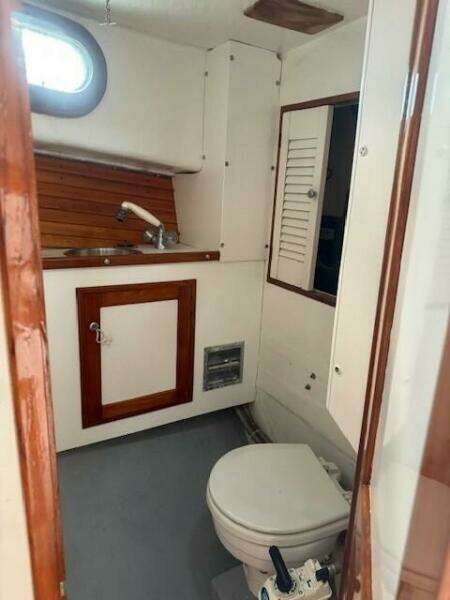 32ft Jarvis Newman Yacht For Sale