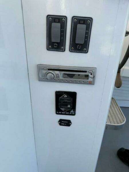 32ft Jarvis Newman Yacht For Sale