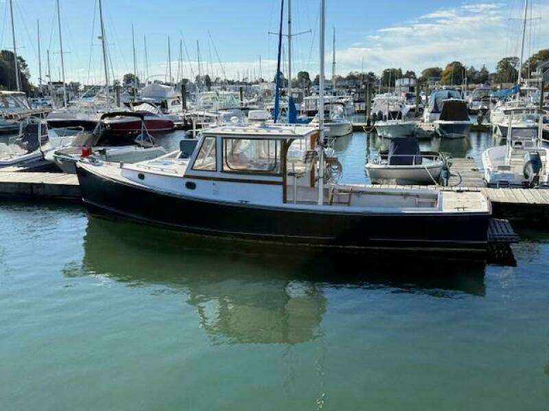 32ft Jarvis Newman Yacht For Sale