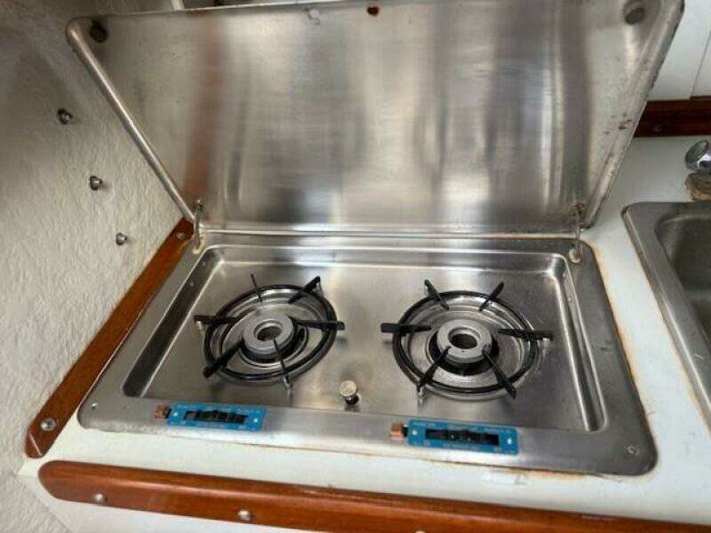 32ft Jarvis Newman Yacht For Sale