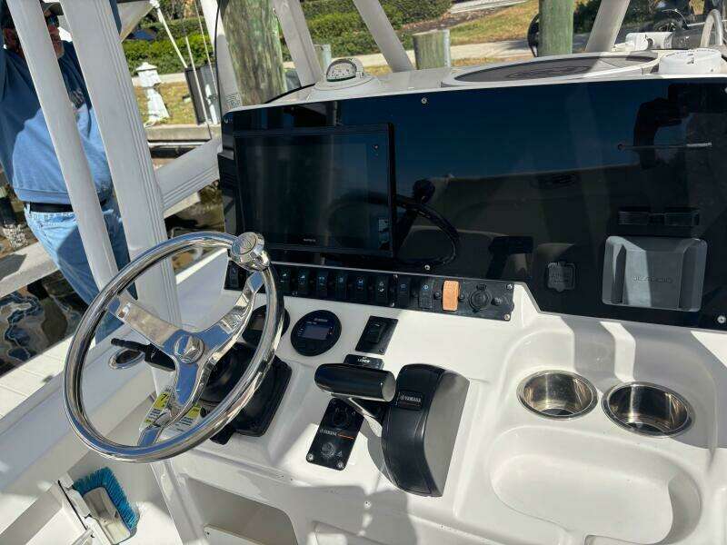 22ft Sea Hunt Yacht For Sale