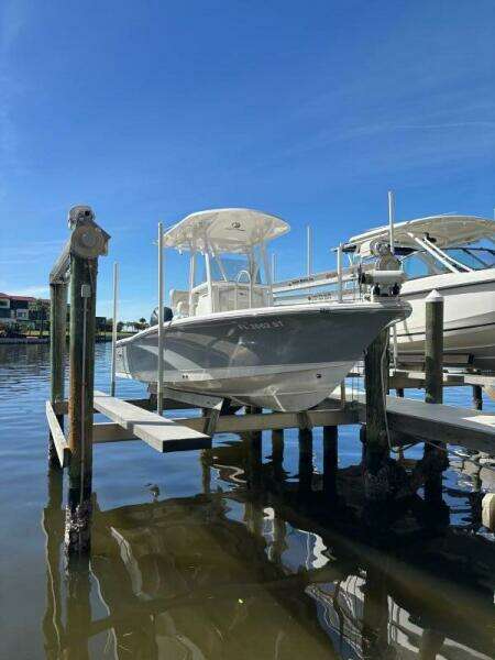 22ft Sea Hunt Yacht For Sale