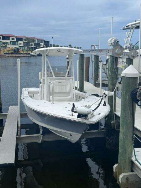 22ft Sea Hunt Yacht For Sale