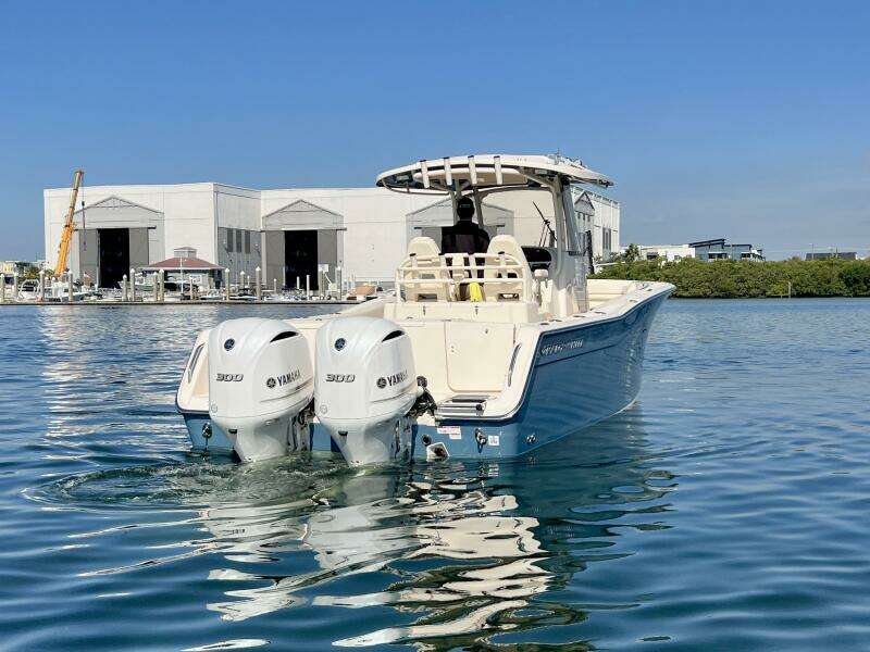30ft Grady White Yacht For Sale