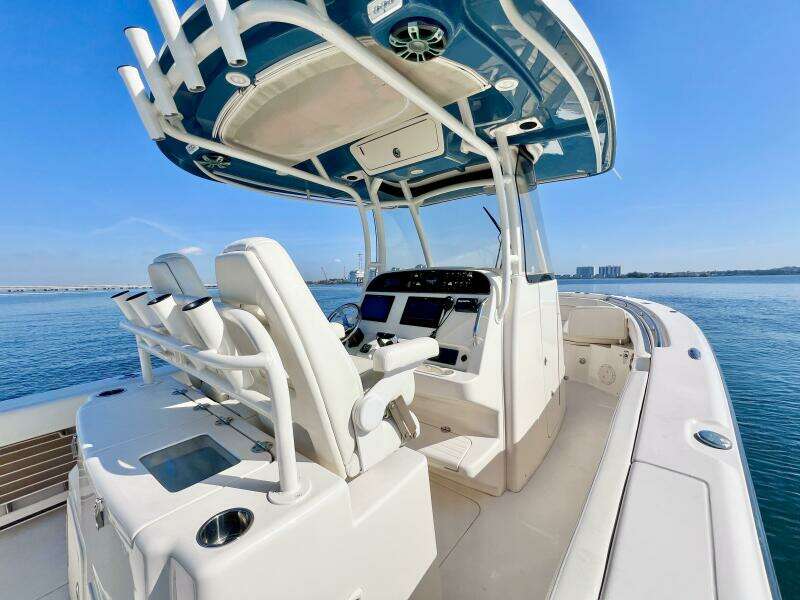 30ft Grady White Yacht For Sale