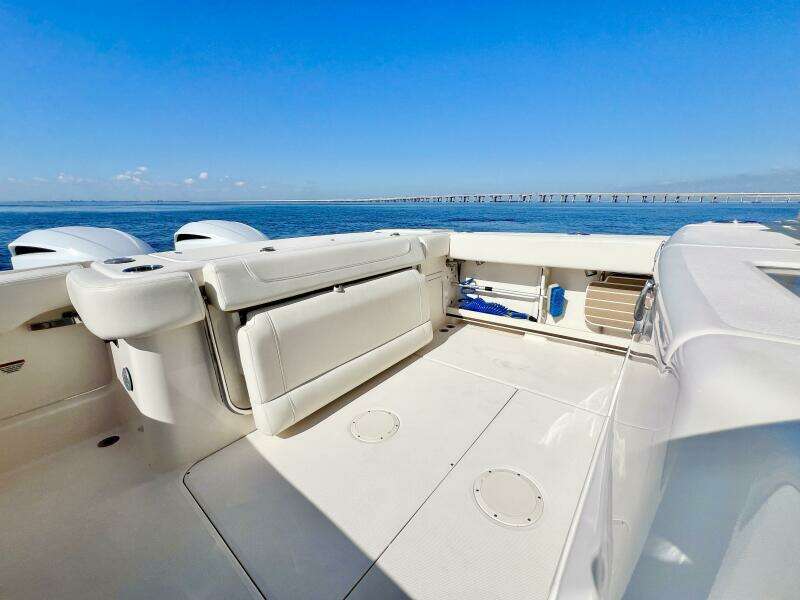 30ft Grady White Yacht For Sale