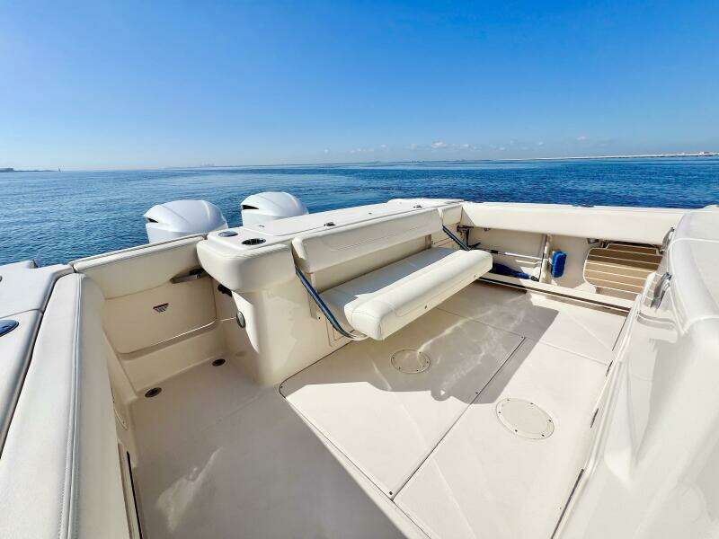 30ft Grady White Yacht For Sale