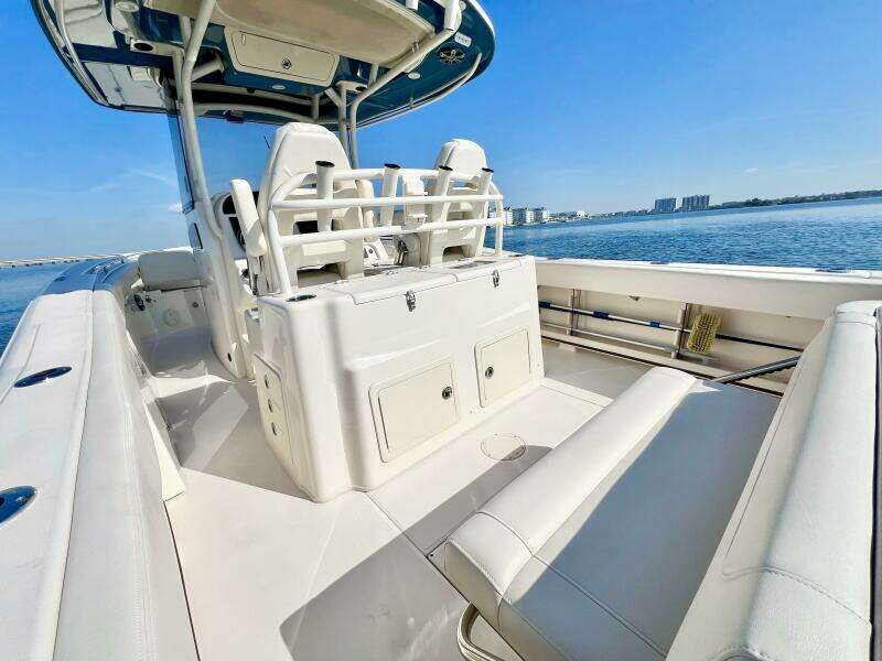 30ft Grady White Yacht For Sale
