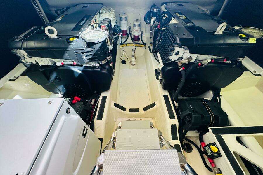 Encore 42ft Sabre Yacht For Sale