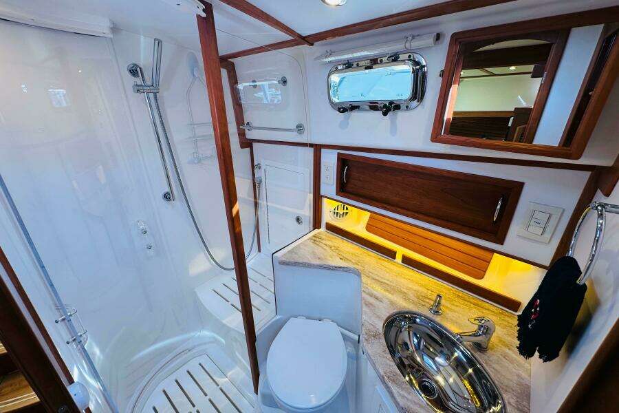 Encore 42ft Sabre Yacht For Sale