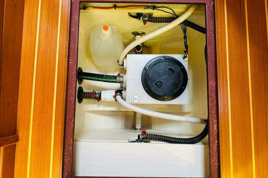 Encore 42ft Sabre Yacht For Sale