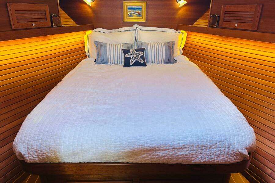 Encore 42ft Sabre Yacht For Sale