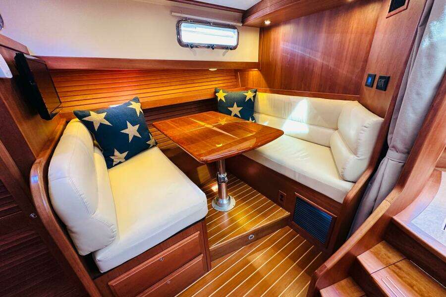 Encore 42ft Sabre Yacht For Sale