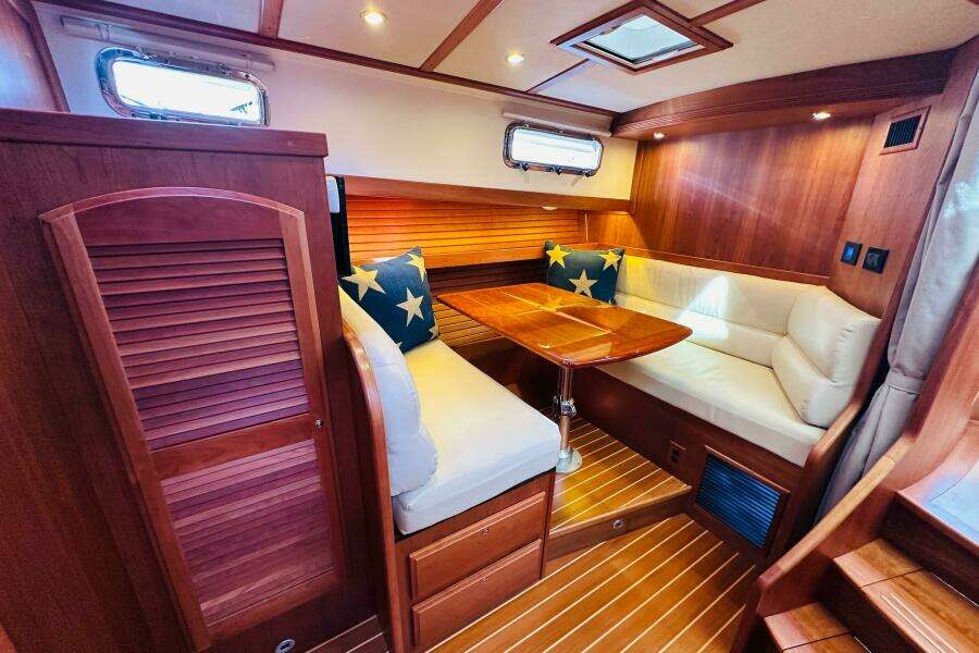 Encore 42ft Sabre Yacht For Sale