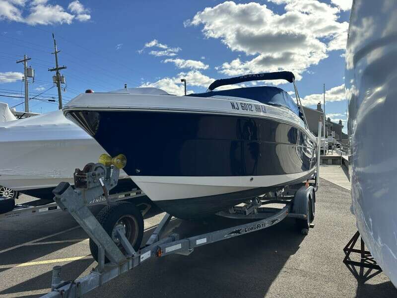21ft Robalo Yacht For Sale