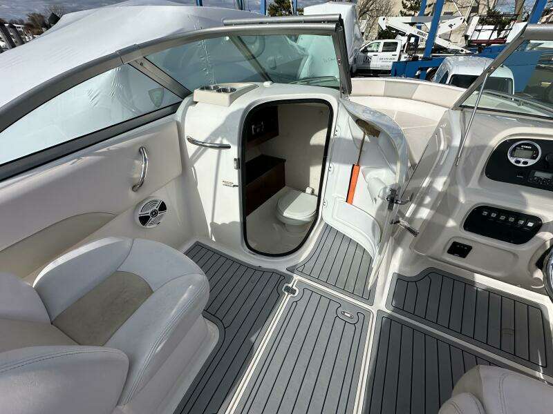 21ft Robalo Yacht For Sale