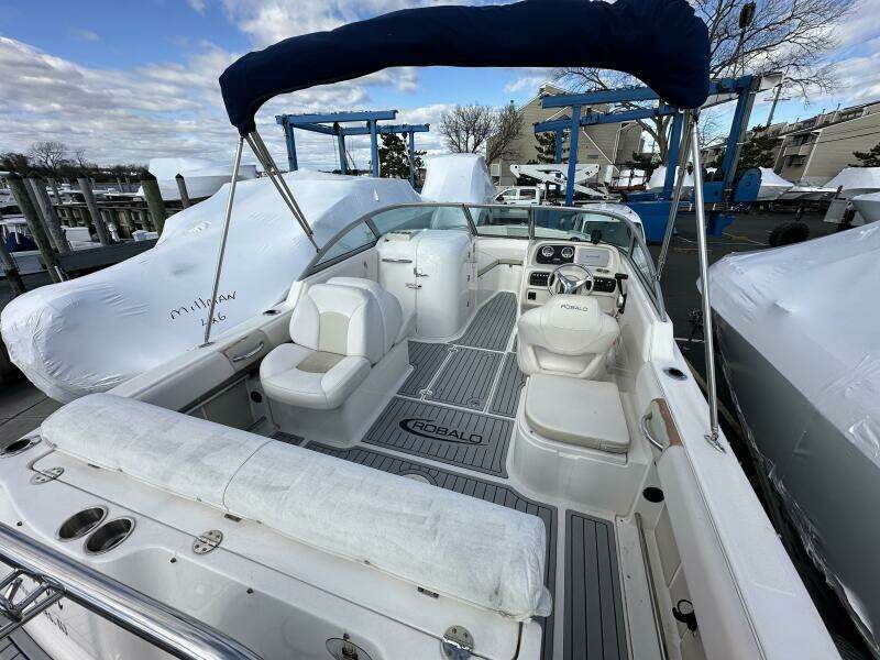21ft Robalo Yacht For Sale