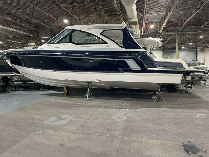 38ft Formula Yacht For Sale