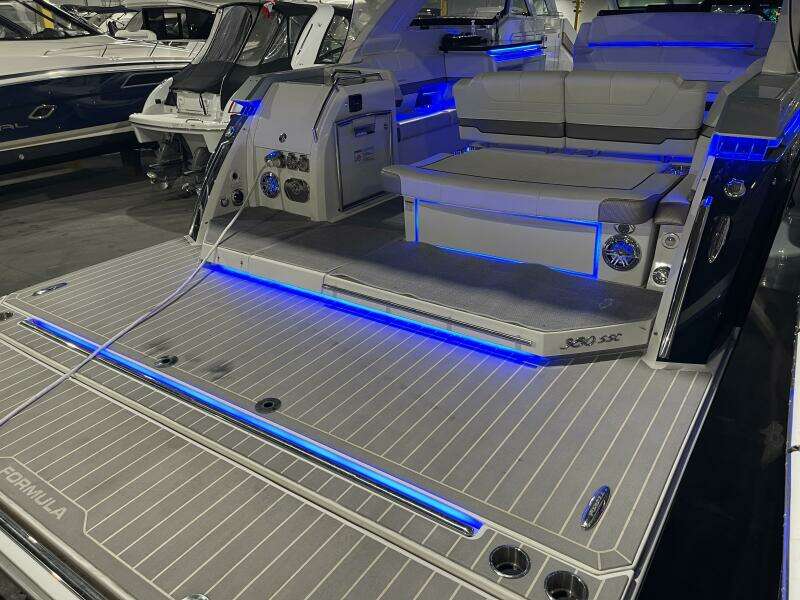 38ft Formula Yacht For Sale