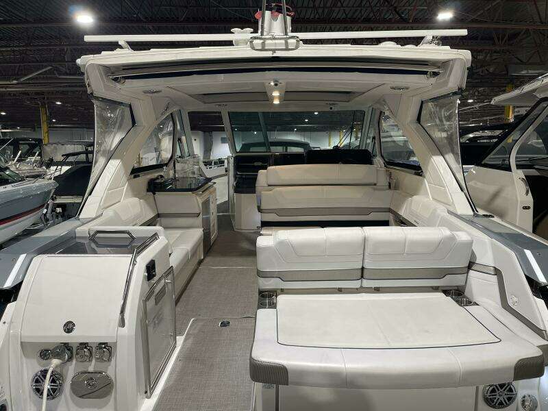 38ft Formula Yacht For Sale