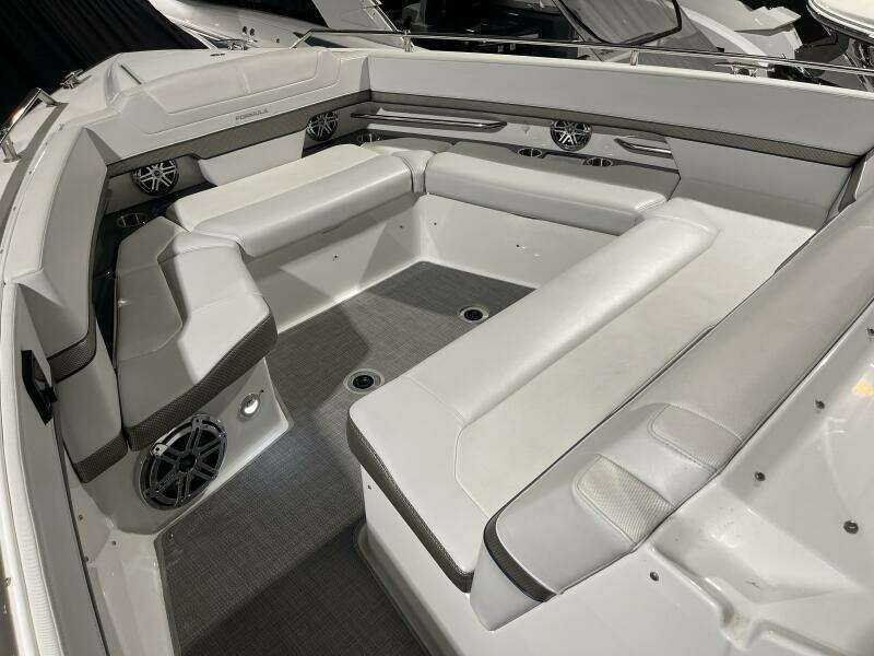 38ft Formula Yacht For Sale