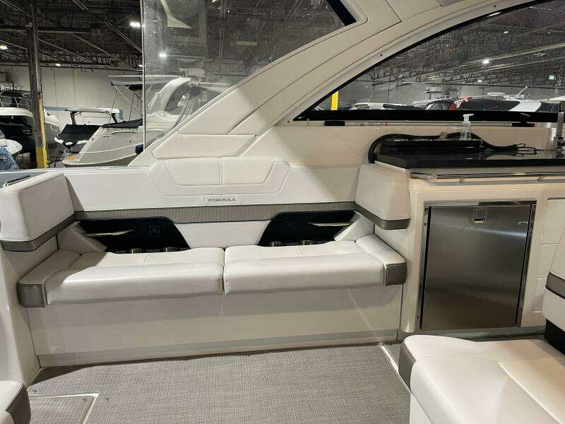 38ft Formula Yacht For Sale