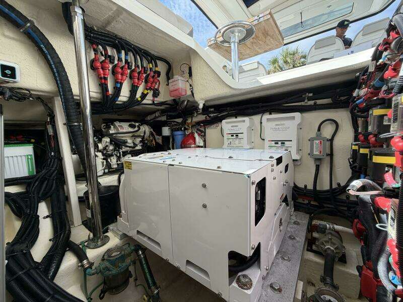 2022 Sea Ray SLX 400 Outboard SEA N SEA
