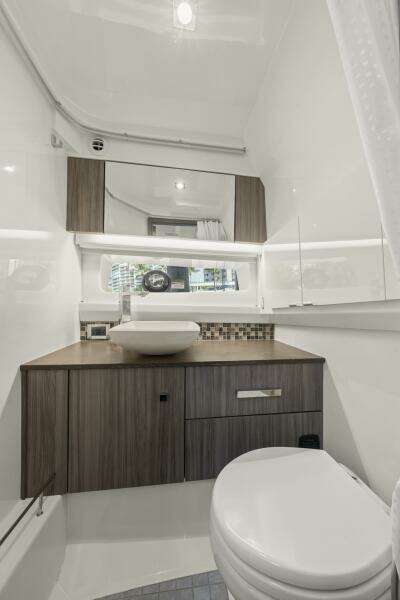 2022 Sea Ray SLX 400 Outboard SEA N SEA