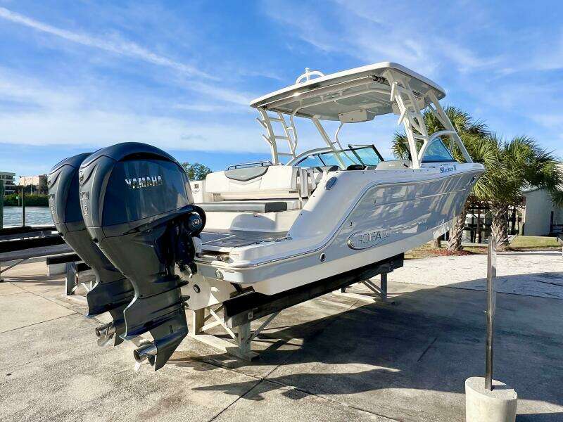 31ft Robalo Yacht For Sale
