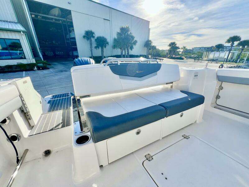 31ft Robalo Yacht For Sale