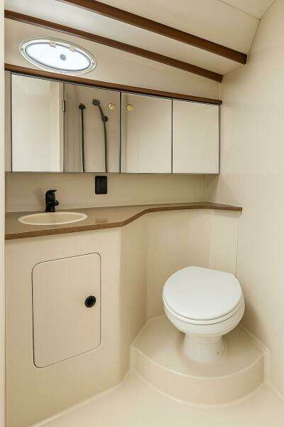 HONU 38ft Cruisers Yacht For Sale