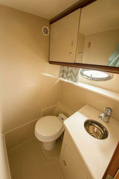 HONU 38ft Cruisers Yacht For Sale