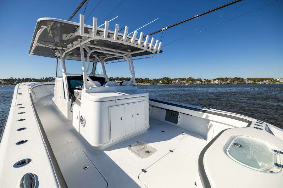 39ft Yellowfin Yacht For Sale