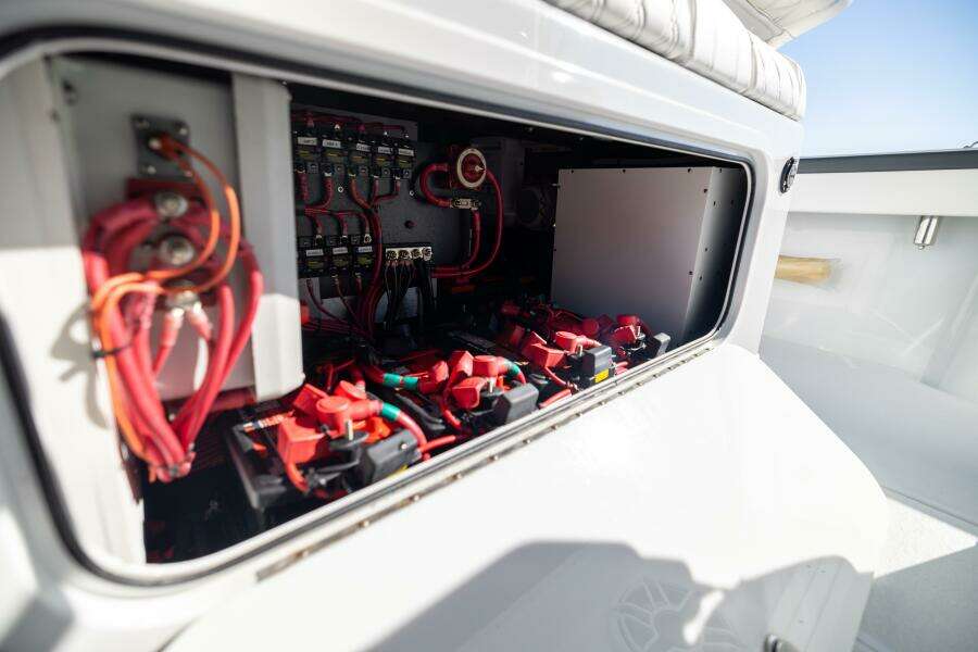 39ft Yellowfin Yacht For Sale