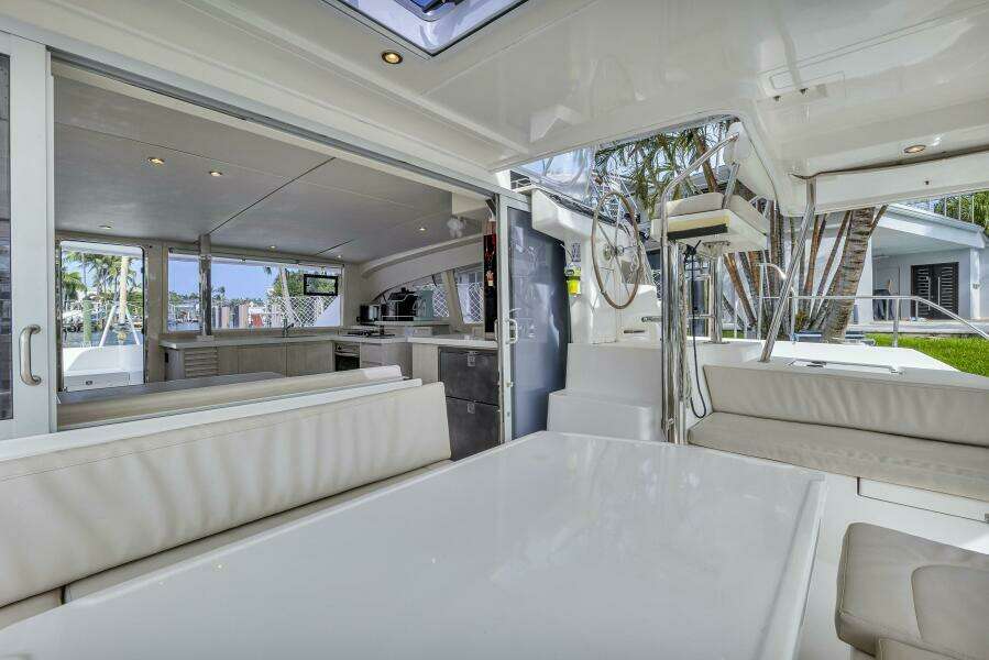40ft Leopard Yacht For Sale