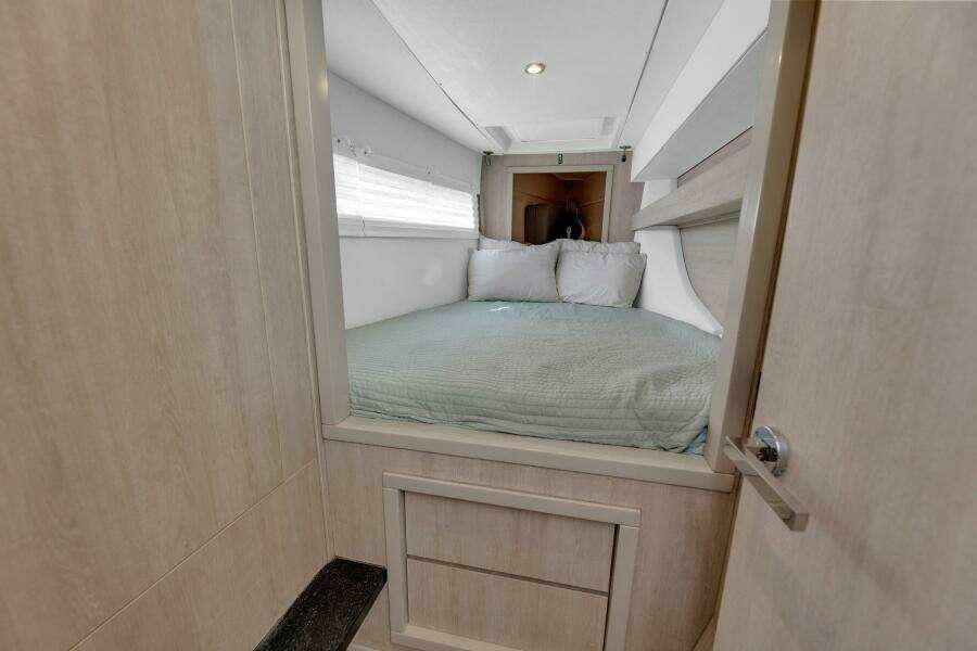 40ft Leopard Yacht For Sale