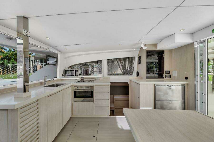 40ft Leopard Yacht For Sale