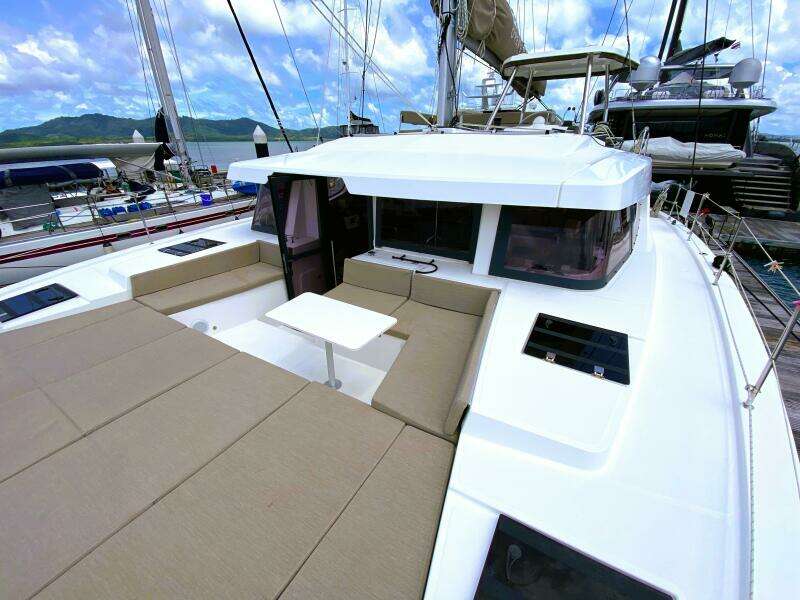 Sunchaser 43ft Bali Yacht For Sale
