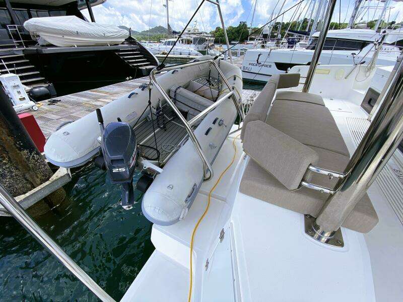 Sunchaser 43ft Bali Yacht For Sale