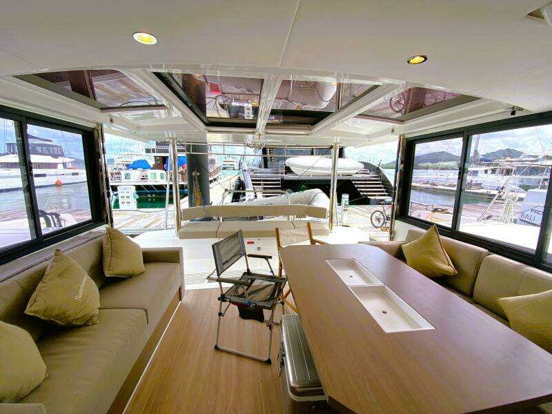 Sunchaser 43ft Bali Yacht For Sale