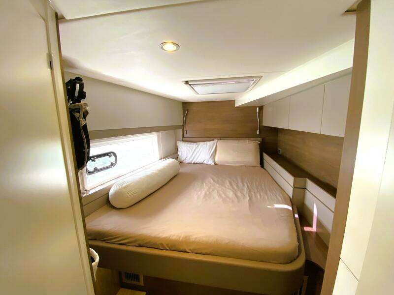 Sunchaser 43ft Bali Yacht For Sale