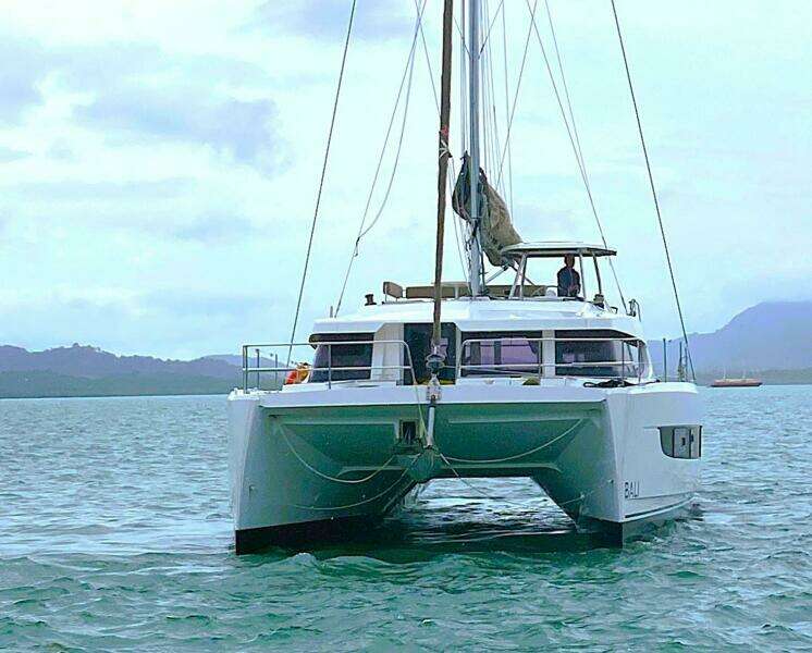 Sunchaser 43ft Bali Yacht For Sale