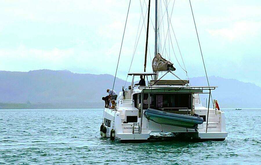Sunchaser 43ft Bali Yacht For Sale