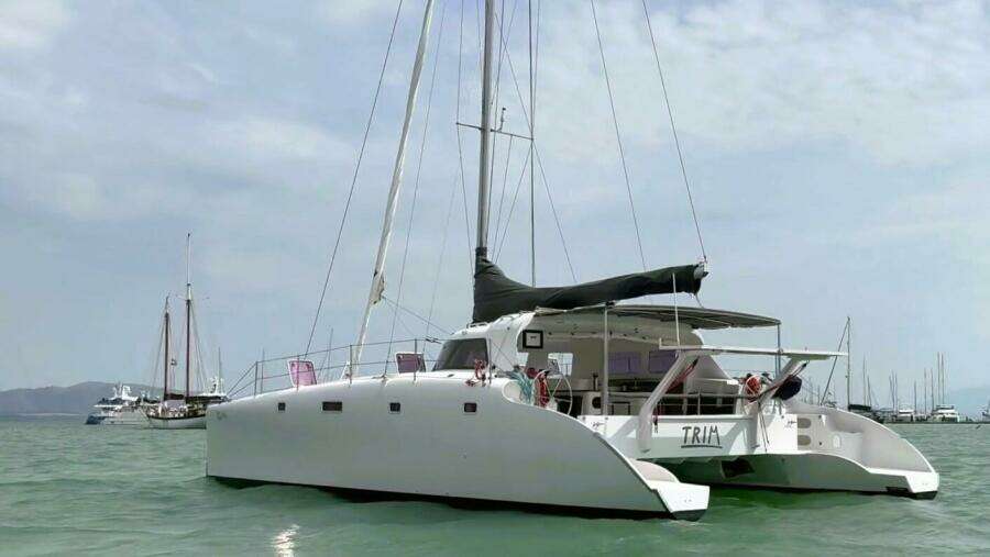 Trim 39ft Custom Yacht For Sale