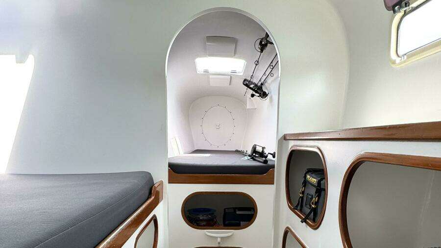 Trim 39ft Custom Yacht For Sale