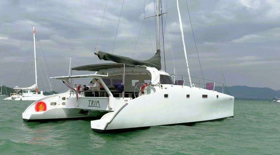 Trim 39ft Custom Yacht For Sale