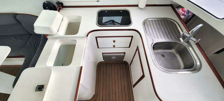 Trim 39ft Custom Yacht For Sale