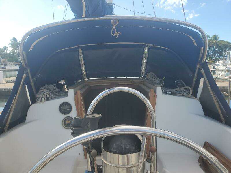 ADAGIO 34ft Pacific Seacraft Yacht For Sale