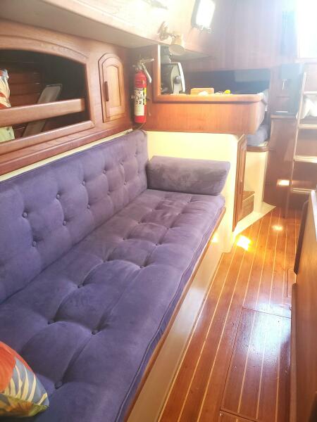 34' 1989 Pacific Seacraft Cutter