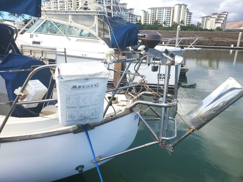 34' 1989 Pacific Seacraft Cutter